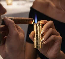 Gaveidé – eksklusiv lighter i elegant emballage